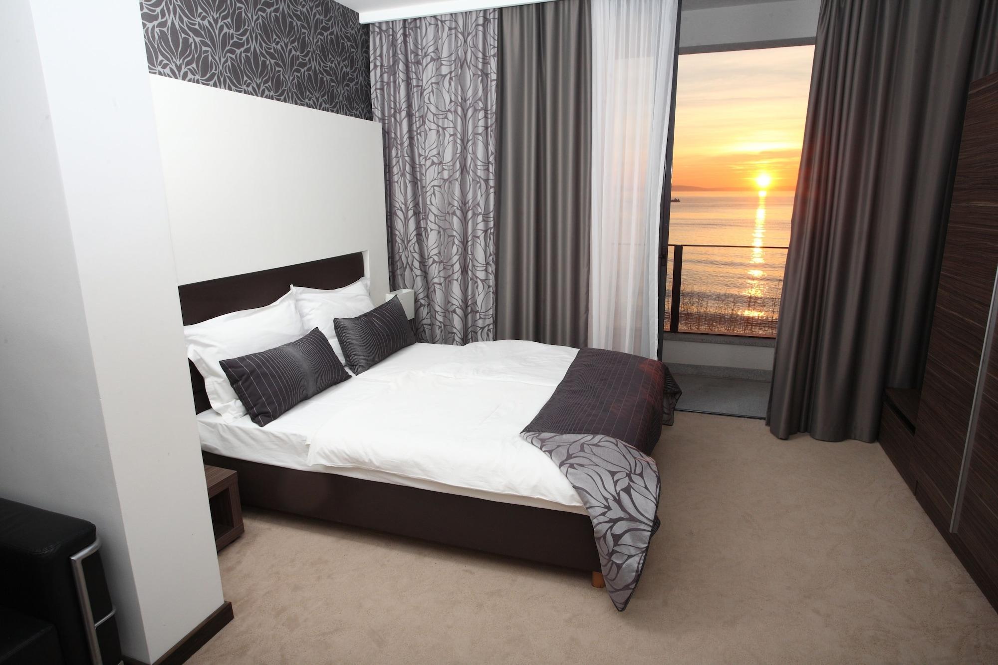 Beach Hotel Split Подстрана Экстерьер фото