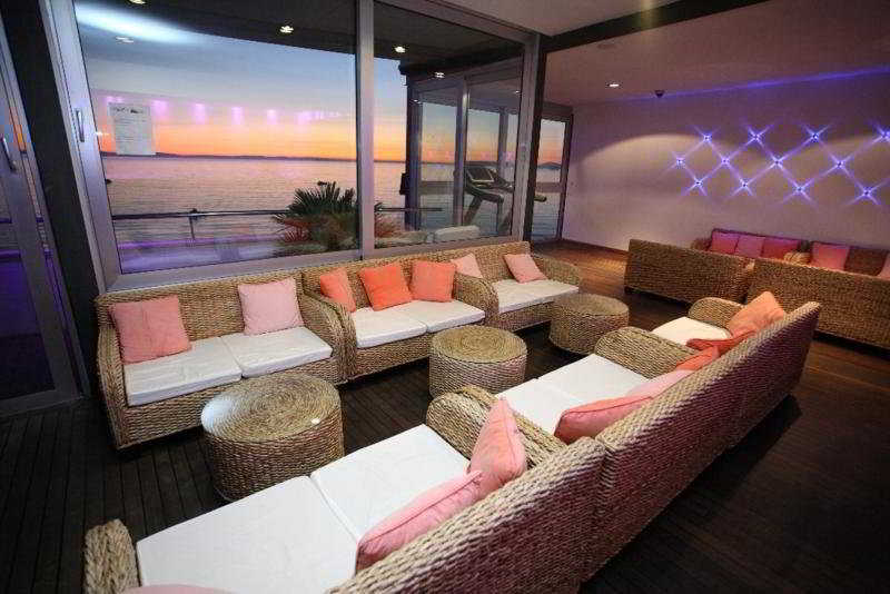 Beach Hotel Split Подстрана Экстерьер фото
